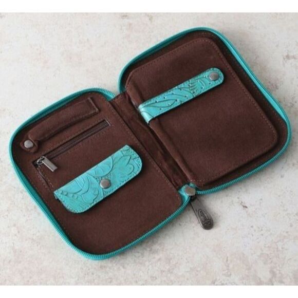 Justin Boots 2139779TUR Women's Tooled Turquoise Zip Around Jewelry Pouch Case - Picture 2 of 3